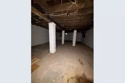 942 E 19th St, Paterson, NJ 07501 - Photo 17