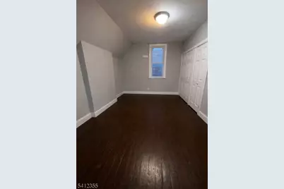 942 E 19th St, Paterson, NJ 07501 - Photo 21