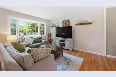 11 Hillside Dr, Clinton, NJ 08809 - Photo 9