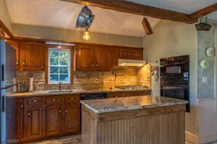 110 Vail St, Hackettstown, NJ 07840 - Photo 7