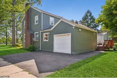 51 Meadowbrook Place, South Orange Village Twp., NJ 07079 - Photo 37