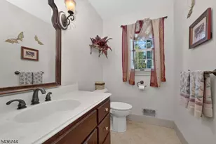 11 Doe Run, Franklin Township, NJ 08867 - Photo 17
