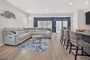 91 Sundance Dr, Hamilton Township, NJ 08619 - Photo 1