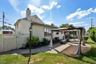 42 Daka Ct, Bloomfield, NJ 07003 - Photo 39