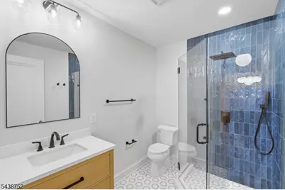 207 Union St, Montclair, NJ 07042 - Photo 37