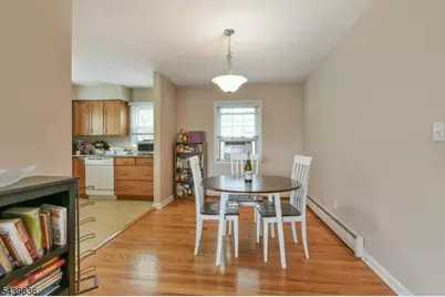 42 Walnut St, Montclair, NJ 07042 - Photo 3