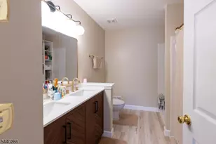 248 Warren St, Newark, NJ 07103 - Photo 19