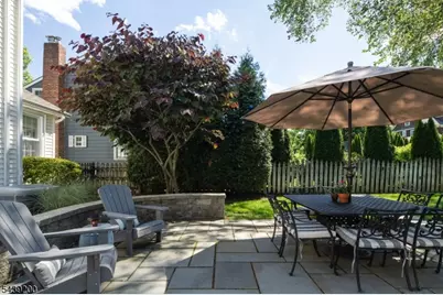35 N Summit Ave, Chatham, NJ 07928 - Photo 23