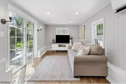 35 N Summit Ave, Chatham, NJ 07928 - Photo 5