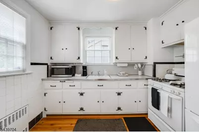 31 Briant Pkwy, Summit, NJ 07901 - Photo 9