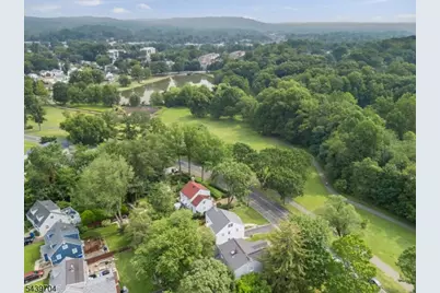 31 Briant Pkwy, Summit, NJ 07901 - Photo 37