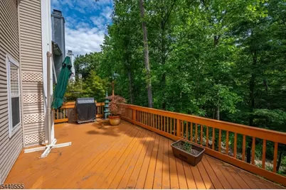 43 Morning Watch Rd, Wayne, NJ 07470 - Photo 9