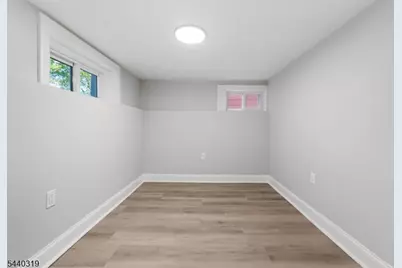 534 Morris St, Orange, NJ 07050 - Photo 37