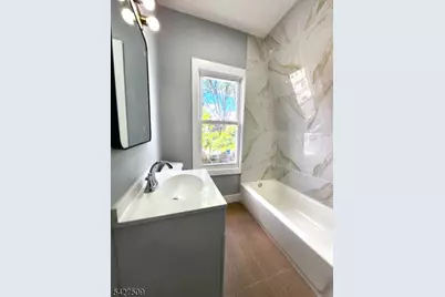 102 Washington Ave, Irvington, NJ 07111 - Photo 11