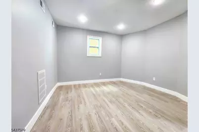 102 Washington Ave, Irvington, NJ 07111 - Photo 5