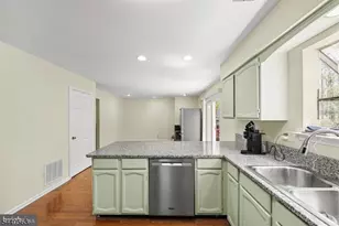 150 Nantwich Ct, Franklin Township, NJ 08873 - Photo 15