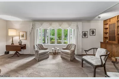 1272 Sleepy Hollow Ln, Scotch Plains Township, NJ 07076 - Photo 29