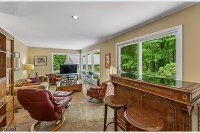 1272 Sleepy Hollow Ln, Scotch Plains Township, NJ 07076 - Photo 31