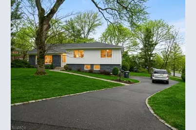 9 Crestview Ct, Montclair, NJ 07042 - Photo 25