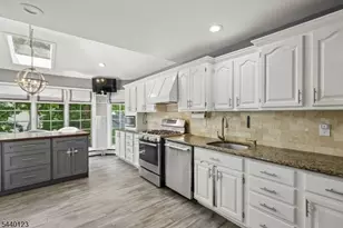 22 Woodhaven Rd, Parsippany, NJ 07054 - Photo 21