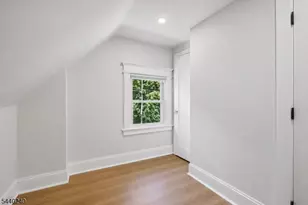 10 Mountain Pl, Montclair, NJ 07043 - Photo 13