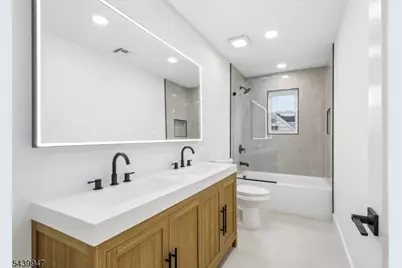 58 Fern St, Edison, NJ 08817 - Photo 3