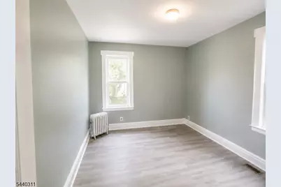 556 S Clinton St, East Orange, NJ 07018 - Photo 17