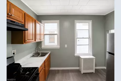 556 S Clinton St, East Orange, NJ 07018 - Photo 7