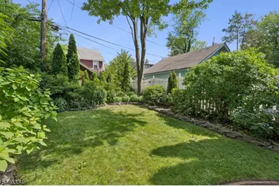 282 Richmond Ave, South Orange, NJ 07079 - Photo 33