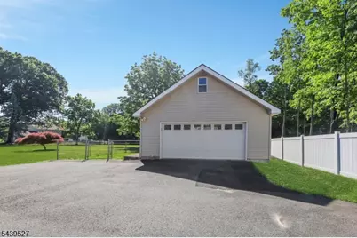 1093 Littleton Rd, Parsippany, NJ 07950 - Photo 21