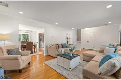 42 Sherwood Dr, New Providence, NJ 07974 - Photo 5