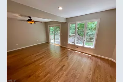 84 Stockton Ct, Parsippany, NJ 07950 - Photo 9