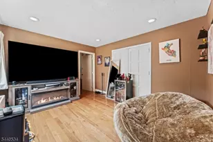 562 Irvington Ave, Elizabeth, NJ 07208 - Photo 5