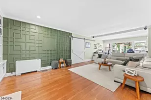 562 Irvington Ave, Elizabeth, NJ 07208 - Photo 11