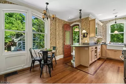 137 Hobart Ave, Millburn, NJ 07078 - Photo 11