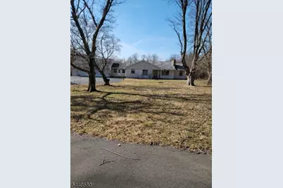 184-186 State Hwy34, Holmdel, NJ 07733 - Photo 13