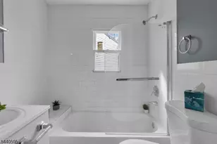 705 S 15th St, Newark, NJ 07103 - Photo 21