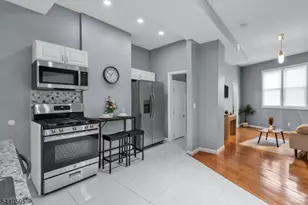 705 S 15th St, Newark, NJ 07103 - Photo 9