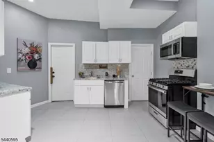 705 S 15th St, Newark, NJ 07103 - Photo 11