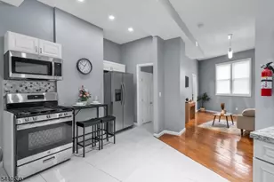 705 S 15th St, Newark, NJ 07103 - Photo 13