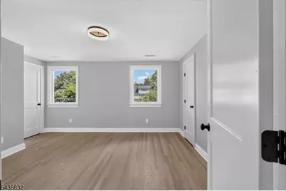 642 Roosevelt St, Westfield, NJ 07090 - Photo 25