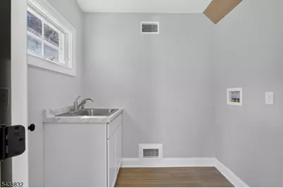 642 Roosevelt St, Westfield, NJ 07090 - Photo 23