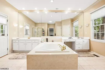 17 Coggins Ln, West Orange Township, NJ 07052 - Photo 17
