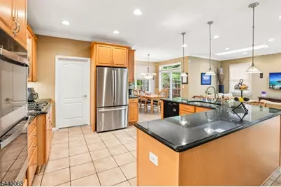 17 Coggins Ln, West Orange Township, NJ 07052 - Photo 13