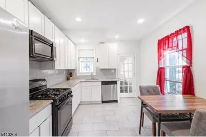 158 S Clinton St, East Orange, NJ 07018 - Photo 3