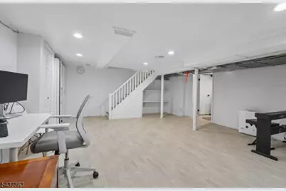 28 Canterbury Lane, Millburn, NJ 07078 - Photo 33