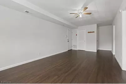 288 College Dr, Edison Twp., NJ 08817 - Photo 7