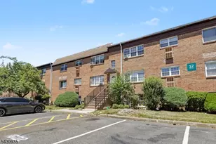 288 College Dr, Edison Twp., NJ 08817 - Photo 3