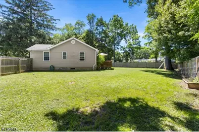 17 Hunters Ln, Sparta Township, NJ 07871 - Photo 31