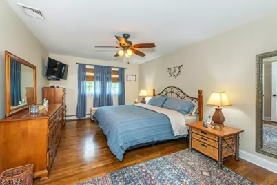 8 Clearfield Rd, Roxbury Township, NJ 07876 - Photo 21